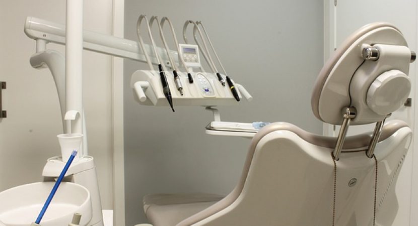 Oferta implanturi dentare
